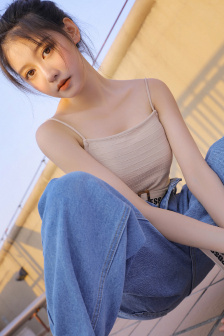 被老汉耸动呻吟